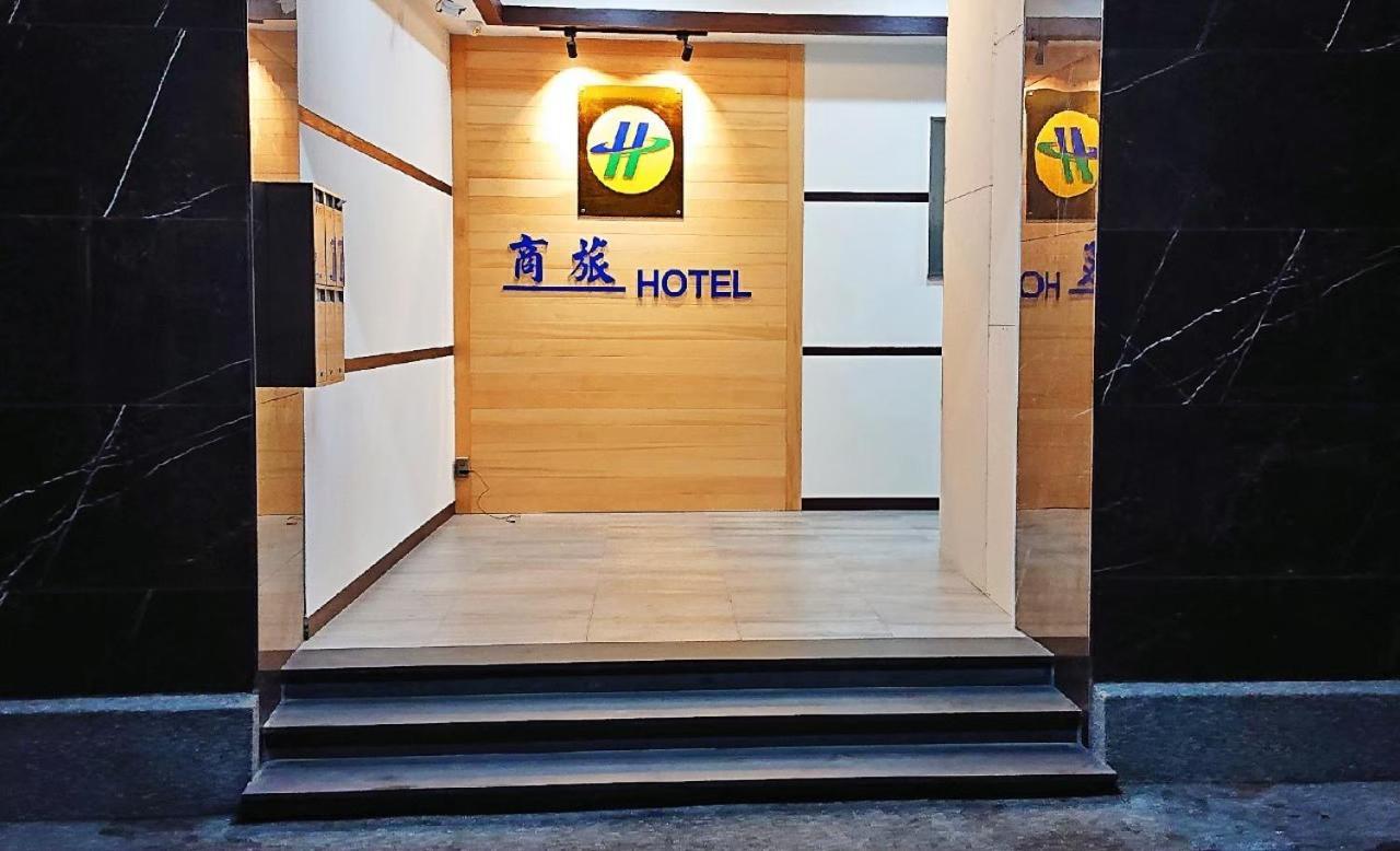 Boutique Hotel Luodong Bagian luar foto